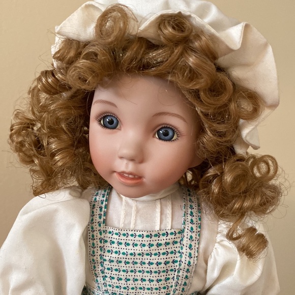 Ashton Drake Toys Ashton Drake Collectible Doll Curly Locks By